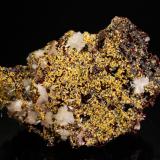 Mimetite and HemimorphiteDistrito Santa Eulalia, Municipio Aquiles Serdán, Chihuahua, México10.2 x 6.8 x 4.1 cm (Author: Michael Shaw)