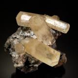 Calcite<br /><br />4.5 x 5.2 x 5.2 cm<br /> (Author: Michael Shaw)