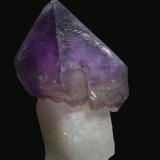 Cuarzo (variedad amatista)<br />Pedrera Mas Sever, Massabè (Mas Ceber), Sils, Comarca La Selva, Gerona / Girona, Cataluña / Catalunya, España<br />42x35 mm<br /> (Autor: Jesus Franquesa Baucells)