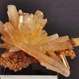 Aragonite<br />Mamsa, Sidi Ayad (Sidi Ayed), Boulemane Province, Fès-Meknès Region, Morocco<br />8 cm x 5 cm<br /> (Author: Enrique Llorens)