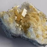 Baryte, Calcite<br />Bouismas Mine, Agdz, Bou Azzer mining district, Zagora Province, Drâa-Tafilalet Region, Morocco<br />4 x 3,5 cm<br /> (Author: Volkmar Stingl)