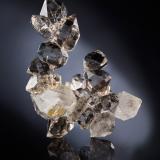 Quartz<br />Herkimer Diamond Mine, Middleville, Town of Newport, Herkimer County, New York, USA<br />12 x 6 x 18 cm / main crystal: 5.6 cm<br /> (Author: MIM Museum)