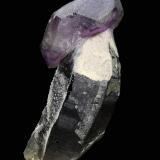 Cuarzo (variedad ahumado) y Cuarzo (variedad amatista).<br />Pedrera Mas Sever, Massabè (Mas Ceber), Sils, Comarca La Selva, Gerona / Girona, Cataluña / Catalunya, España<br />50x25 mm.<br /> (Autor: Jesus Franquesa Baucells)