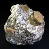 Magnesita<br />Afloramiento de magnesita, Orihuela, Comarca Vega Baja del Segura, Alicante / Alacant, Comunidad Valenciana / Comunitat Valenciana, España<br />7 x 7 cm.<br /> (Autor: Antonio P. López)