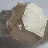 Quartz<br />Jinkouhe District, Leshan Prefecture, Sichuan Province, China<br />6,5 x 4,5 cm<br /> (Author: Volkmar Stingl)