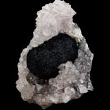Goethite<br />Amerzgane, Ouarzazate Province, Drâa-Tafilalet Region, Morocco<br />11 x 10 x 14 cm<br /> (Author: MIM Museum)