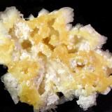 Celestine on Sulfur<br /><br />13.3 x 10.2 x 4.7 cm<br /> (Author: Michael Shaw)