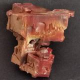 Vanadinite<br />Coud'a, Mibladen mining district, Mibladen, Midelt, Midelt Province, Drâa-Tafilalet Region, Morocco<br />5 cm x 5 cm<br /> (Author: Enrique Llorens)