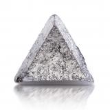 Carrollita<br />Kamoya, Distrito Kambove, Cinturón de cobre de Katanga, Katanga (Shaba), República Democrática del Congo (Zaire)<br />1.5 x 1 x 1.5 cm<br /> (Autor: Museo MIM)