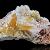 Mimetite<br />Tsumeb Mine, Tsumeb, Otjikoto Region, Namibia<br />8 x 6 x 4 cm / main crystal: 2.5 cm<br /> (Author: MIM Museum)