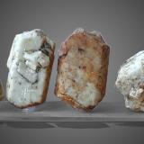 Ortoclasa<br />Colmenar del Arroyo, Comarca Sierra Oeste de Madrid, Comunidad de Madrid, España<br />cristales de entre 3cm y 3cm en su dimensión mayor<br /> (Autor: srm13151)