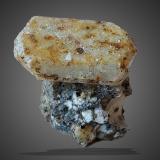 Ortoclasa<br />Colmenar del Arroyo, Comarca Sierra Oeste de Madrid, Comunidad de Madrid, España<br />Cristal de 3cm x 1,5 x 1cmcm<br /> (Autor: srm13151)
