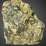 óxidos de manganeso<br />Mina la Montañesa, Navalagamella, Comarca Sierra Oeste de Madrid, Comunidad de Madrid, España<br />14cm x 16cm x 6cm<br /> (Autor: srm13151)