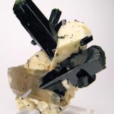 Aegirine, quartz, orthoclase
Mt Malosa, Zomba District, Malawi
60 mm x 60 mm (Author: Carles Millan)