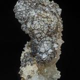 Quartz, Malachite<br />It Mine, Kasaan Peninsula, Prince of Wales Island, Ketchikan District, Prince of Wales-Hyder Census Area, Alaska, USA<br />9.8 x 4.5 cm<br /> (Author: am mizunaka)