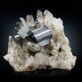 Bournonite<br />Yaogangxian Mine, Yizhang, Chenzhou Prefecture, Hunan Province, China<br />14 x 10 x 10 cm / main crystal: 4.3 cm<br /> (Author: MIM Museum)