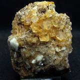 Fluorita y Celestina<br />Cantera Fuentecilla, Cabezo del Polovar, Villena, Comarca Alto Vinalopó, Alicante / Alacant, Comunidad Valenciana / Comunitat Valenciana, España<br />8 x 6.5 cm<br /> (Autor: Pedro Antonio)
