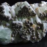 Mint green fluorite with chalcopyrite and quartz 62 x 30 mm (Author: nurbo)