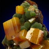 Wulfenite/Mimetite from Ojuela Mine, Level 7, La Campana, Mexico. Width of view 3.5 cm. (Author: Montanpark)