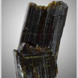 Epidote - Knappenwand - found on my own - Size: about 3.2 cm x 2.5 cm x 0.5 cm (Author: jaysminerals)