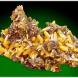 Wulfenite - Ojuela Mine - Durango - Mexiko - small cabinet - Size: 7.0 cm x 4.5 cm x 3.0 cm (Author: jaysminerals)