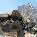 Pyrrhotite, galena, sphalerite, quartz
Nikolaevskiy Mine, Dal’negorsk, Primorskiy Kray, Russia
68 mm x 48 mm

Partial view (Author: Carles Millan)