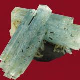 Beryl (variety aquamarine)
Erongo (Namibia)
7 x 6,5 x 5,5 cm (Author: Granate)