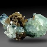 Beryl (variety aquamarine)
Gilgit (Pakistán)
13 x 6,5 x 5,5 cm (Author: Granate)