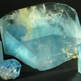 Topaz
Virgen da Lapa (Minas Gerais)
Brazil
21 x 20 13 cm (Biger)
Blue Topaz (Author: Granate)