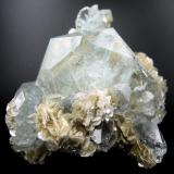 Beryl, muscovite
Xuebaoding, Huya, Pingwu, Mianyang, Sichuan, China (Author: Carles Millan)