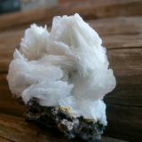 Barite with minor Mimetite, San Francisco Mine, Sonora, Mexico. 3 cm. (Author: Darren)