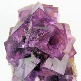 Fluorite, quartz
Berbes Mining area, Ribadesella, Asturias, Spain
72 mm x 55 mm x 55 mm. Main crystal edge: 23 mm

Close up view (Author: Carles Millan)