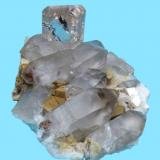 Topaz, quartz, mica
Gaoligong Mountains, Nujiang, Yunnan, China
96 mm x 74 mm. Main topaz crystal: 28 mm  tall x 24 mm wide

Full view (Author: Carles Millan)