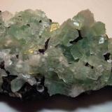 Apophyllite-(KF) Rahuri, Maharashtra, India
13x6.5x4 cm (Author: Turbo)