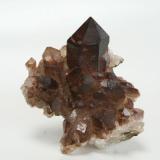 8cm. Quartz with iron stain-found in rare gas pocket at Holyoke trapps (Author: vic rzonca)