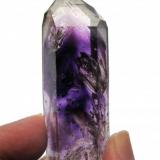 Amethyst. 7,3 x 2,3 x 2 cm. (Author: José Miguel)