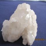 rear mineral came out 20 years ago round 800m deep
quartz , calcite , 1.300kg,15cm x 12cm x 07cm (Author: Besi)