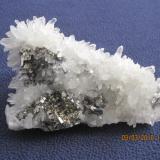 also an old mineral , quartz , arsenopyrite , pyrite , 500gr , 13cm x 8cm x 8cm (Author: Besi)