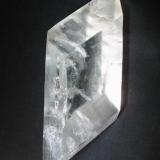 5 cm gypsum crystal from Hordorf near Braunschweig, Lower Saxony. The crystal was found when the railway location line "Weddeler Schleife" was constructed in 1997. (Author: Andreas Gerstenberg)