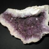 13 cm wide amethyste geode from Juchem quarry, Niederwörresbach, Rhineland-Palatinate. (Author: Andreas Gerstenberg)