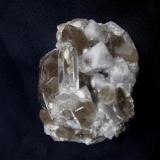 Phenakite with Quartz and Feldspar. 4,5x3,5x1,9 cm. (Author: José Miguel)