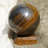 Handmade sphere, 60mm
Hematited and Limonited Quartzite (Author: farmukanx)