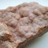 Reddish chalcedony from the Silberbrünnle mine, Gengenbach, Black Forest. 9 cm sample. (Author: Andreas Gerstenberg)