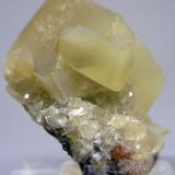 06232010TwinnedCalcite-2a.jpg (Author: Gordian)