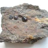 Nice almandine crystals (up to 5 mm) in pegmatite vein from Heiligendamm, Mecklenburg. (Author: Andreas Gerstenberg)