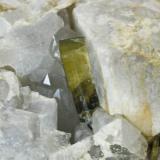 Turmalina Elbaíta - Estepona (Málaga)
Tamaño cristal 1 cm. (Autor: El Coleccionista)