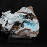 Hemimorfita azul. Mina Antonina, Sobrado (Toral de los Vados), León, Castilla y León. 10x7 cm. Ésta y la anterior fueron picadas el 6-1-09 (Autor: bolesminerales)