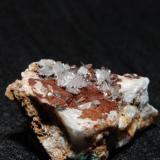 Hemimorfita sobre cuarzo, Mina Antonina, Sobrado (Toral de los Vados), León, Castilla y León.Pieza 4x4, Cristales  5mm (Autor: bolesminerales)