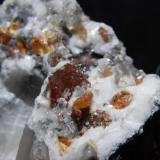 Esfalerita, Mina de Áliva (Cantabria). Pieza 12x8 Cristal 1’5cm (Autor: bolesminerales)