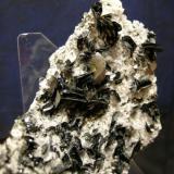 Hematites, Albita
Archidona - Málaga - Andalucía - España
9 x 6 cm
Hematites con pequeños cristales de albita (Autor: Diego Navarro)